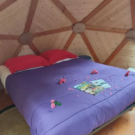 La Maison De Tari Bed and Breakfast 3*