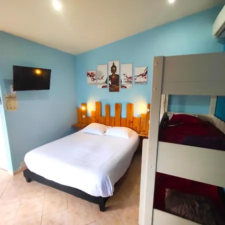 Bed and breakfast La Maison De Tari 2*