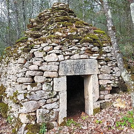 לינה וארוחת בוקר La Maison De Tari ויטראק